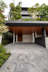 Shrewsbury Road (D11), Terrace #543476611